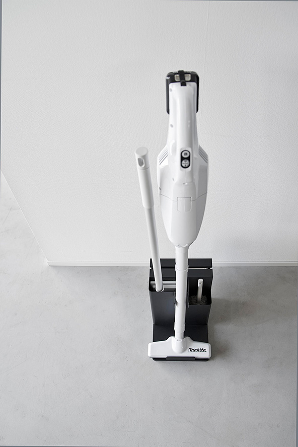 スティッククリーナー＆ツールオーガナイザー タワー ホワイト