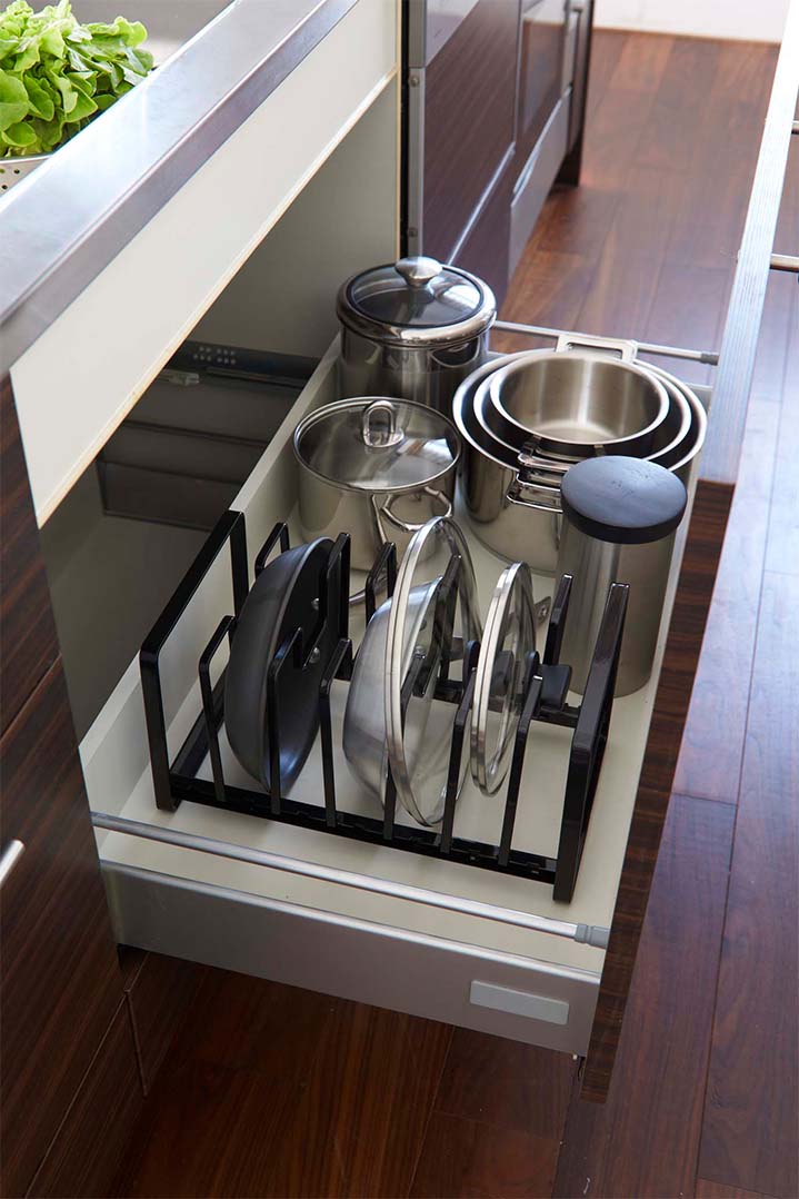 シンク下 フライパン＆鍋蓋スタンド タワー ホワイト