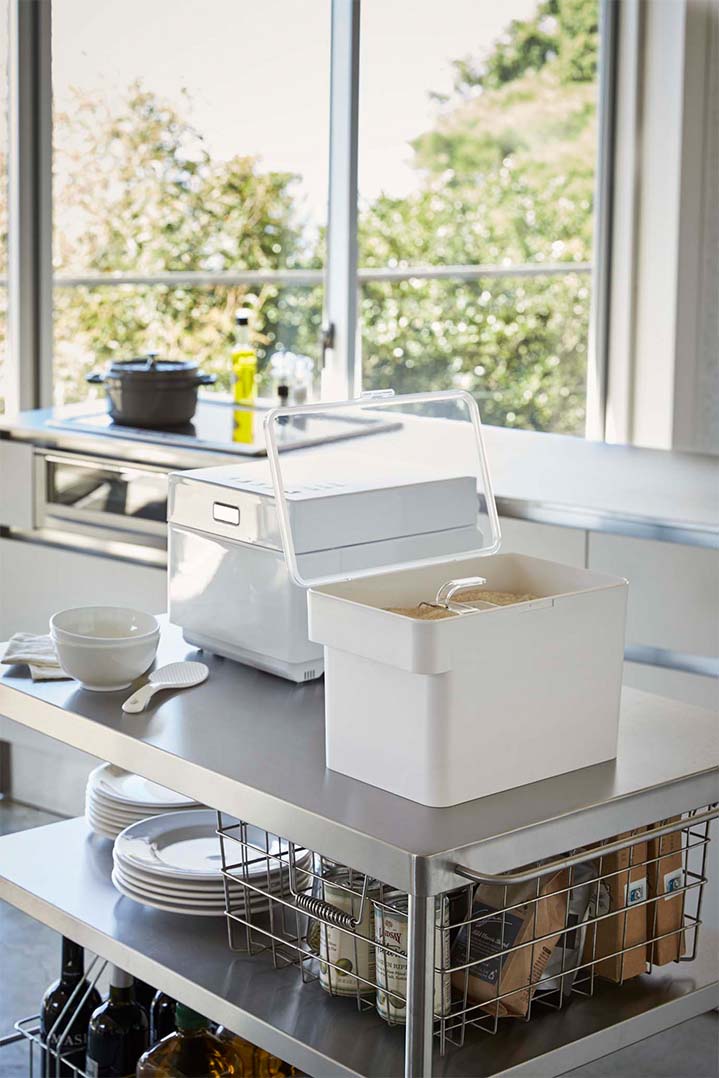 密閉 シンク下米びつ タワー 5kg 計量カップ付 ホワイト