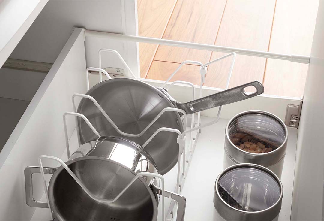 シンク下 伸縮鍋蓋&フライパンスタンド プレート ホワイト