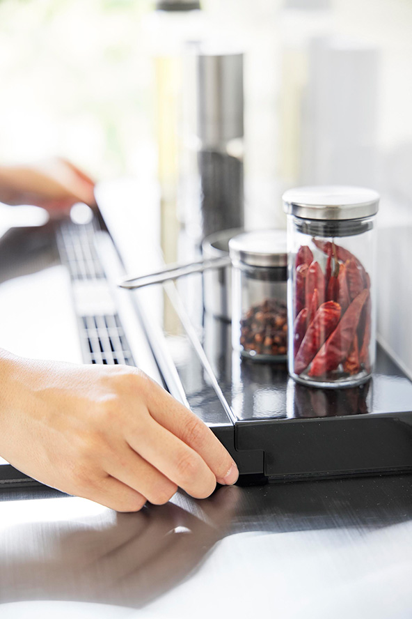 奥行伸縮排気口カバー タワー 75cmコンロ用 ブラック