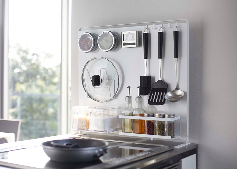 キッチン自立式スチールパネル タワー 縦型 ホワイト