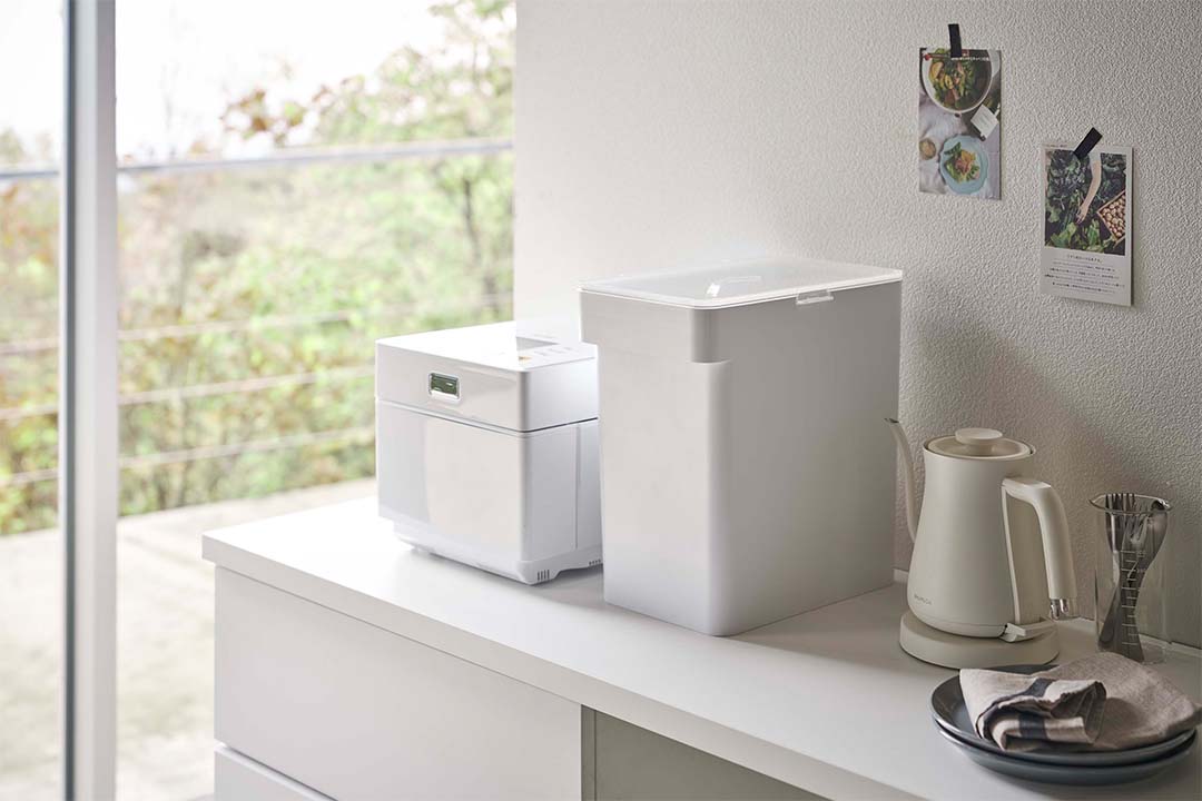 密閉米びつ タワー 10kg 計量カップ付 ホワイト