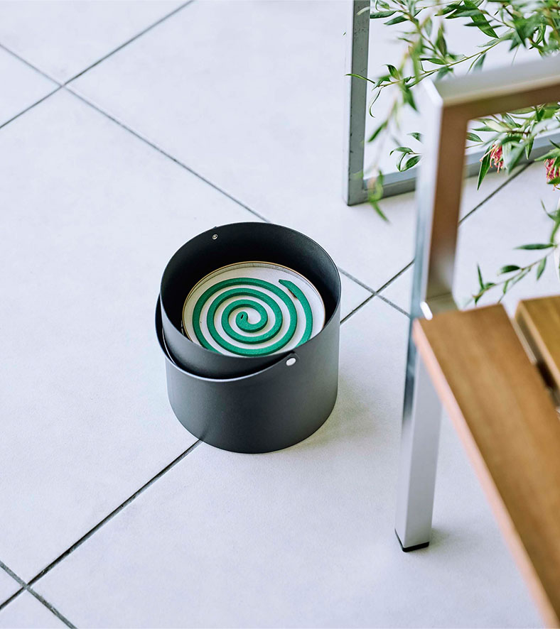 そのまま入れられる蚊取り線香収納ポット タワー 丸型 ブラック