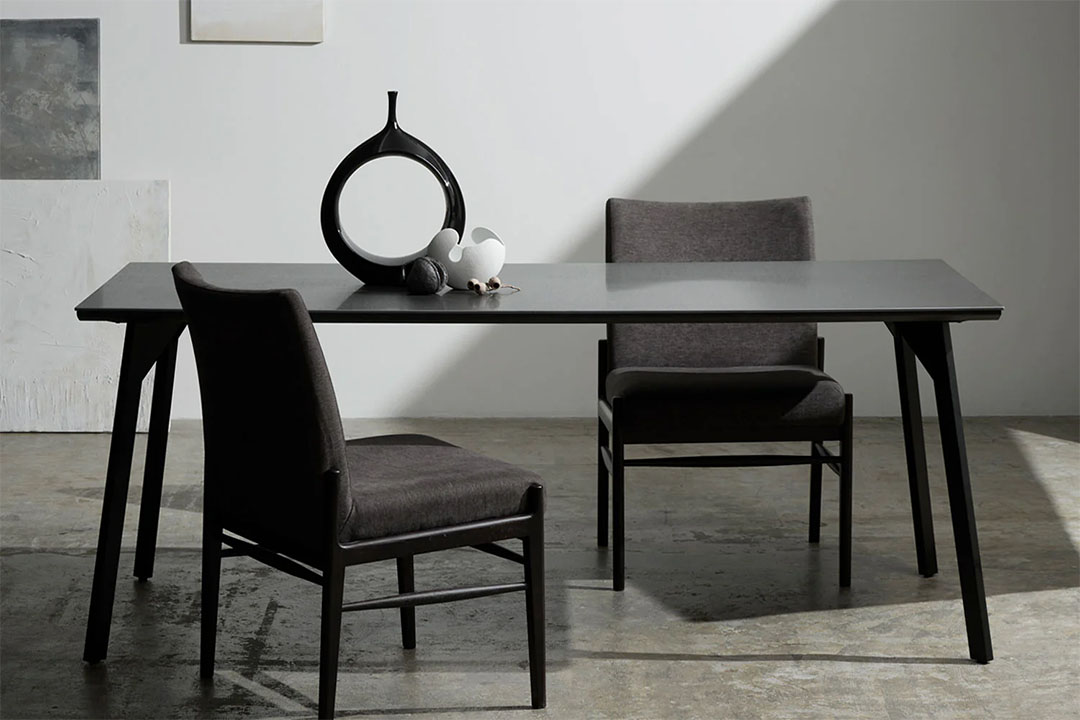 レグル ダイニングテーブル スリムライン脚 ホワイト(W135) Rアイアングレイ