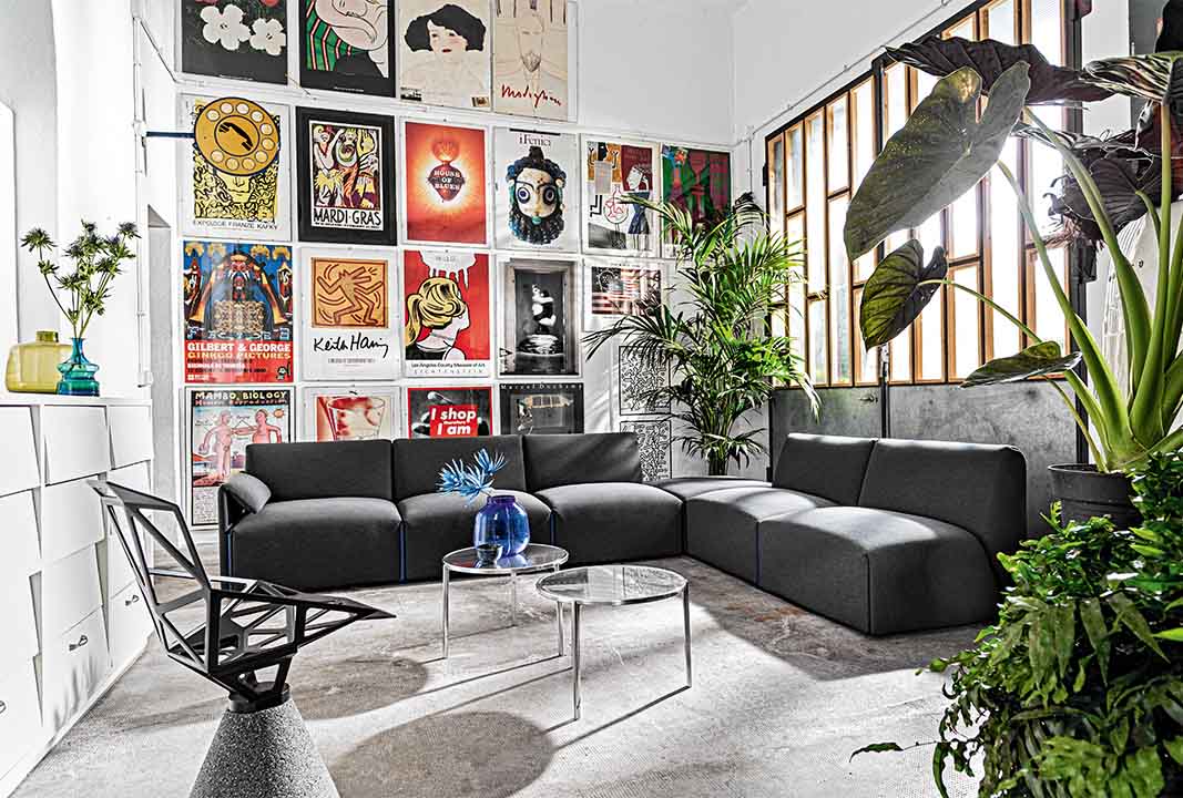 Chair_One Concrete 固定式(脚カラー:ブラック) レッド