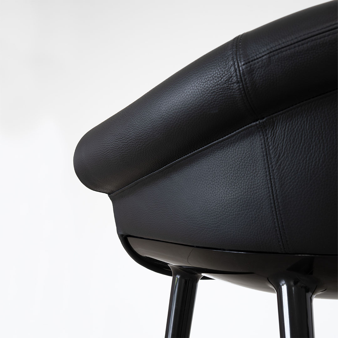 Cyborg-Lord(脚カラー:ブラック) cat.1_ベージュ