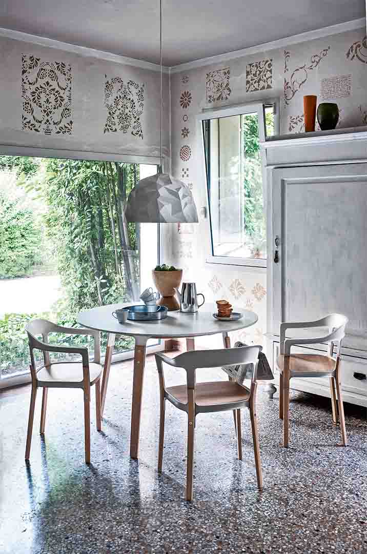 Steelwood chair (脚カラー:ナチュラルビーチ) ナチュラル・ブラック