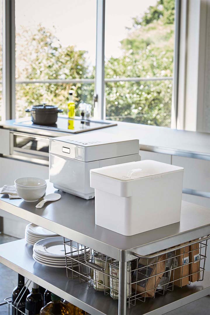 密閉 シンク下米びつ タワー 5kg 計量カップ付 ホワイト