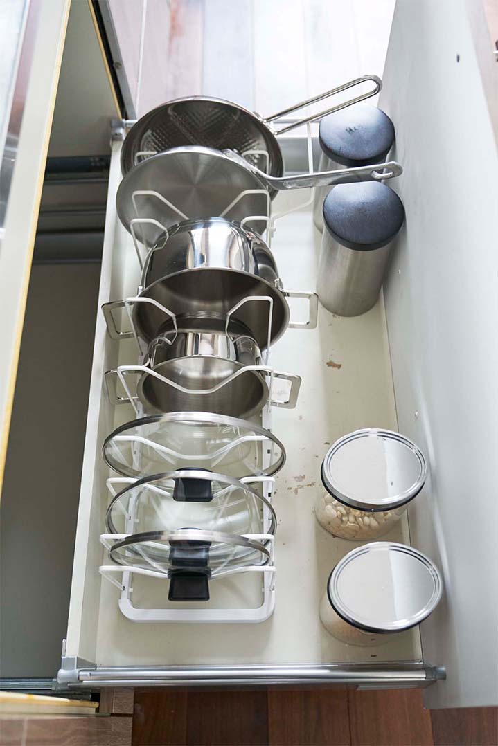 シンク下 伸縮鍋蓋＆フライパンスタンド タワー ホワイト