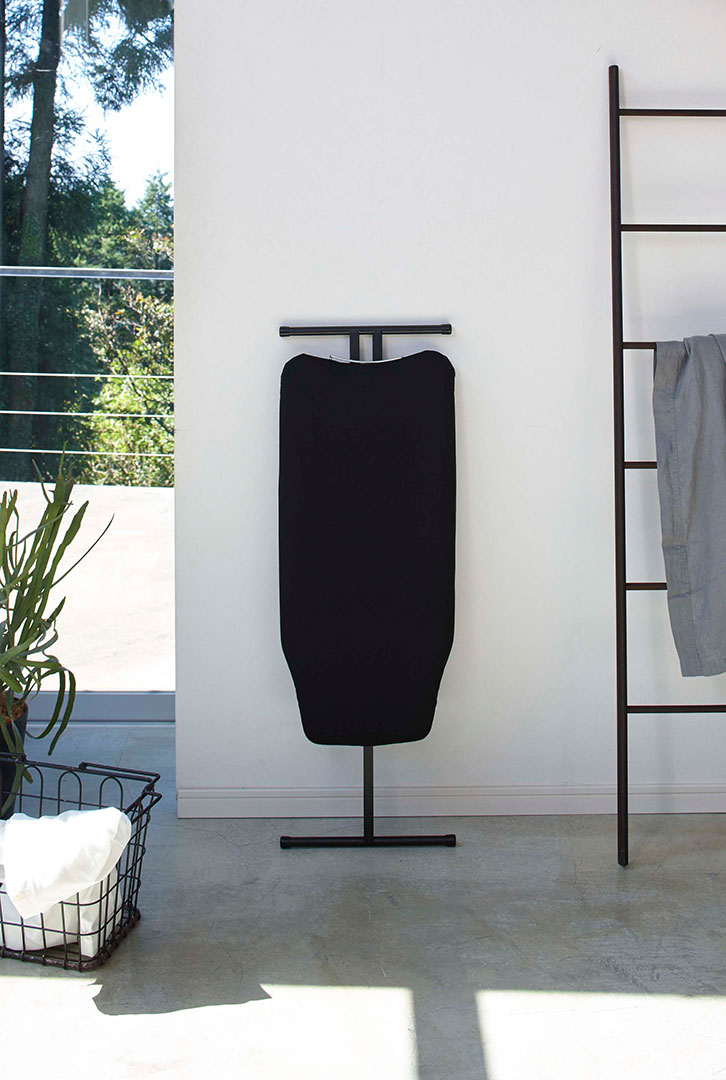 軽量スタンド式アイロン台 タワー ホワイト