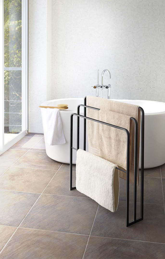 横から掛けられるバスタオルハンガー 3連 タワー ホワイト