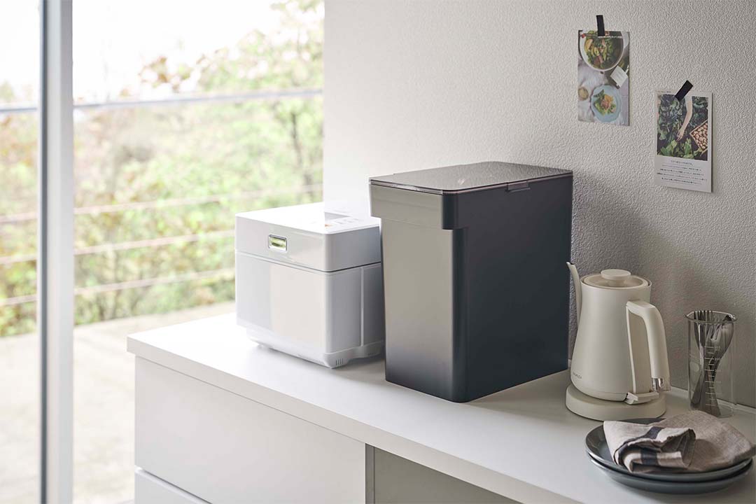 密閉米びつ タワー 10kg 計量カップ付 ホワイト