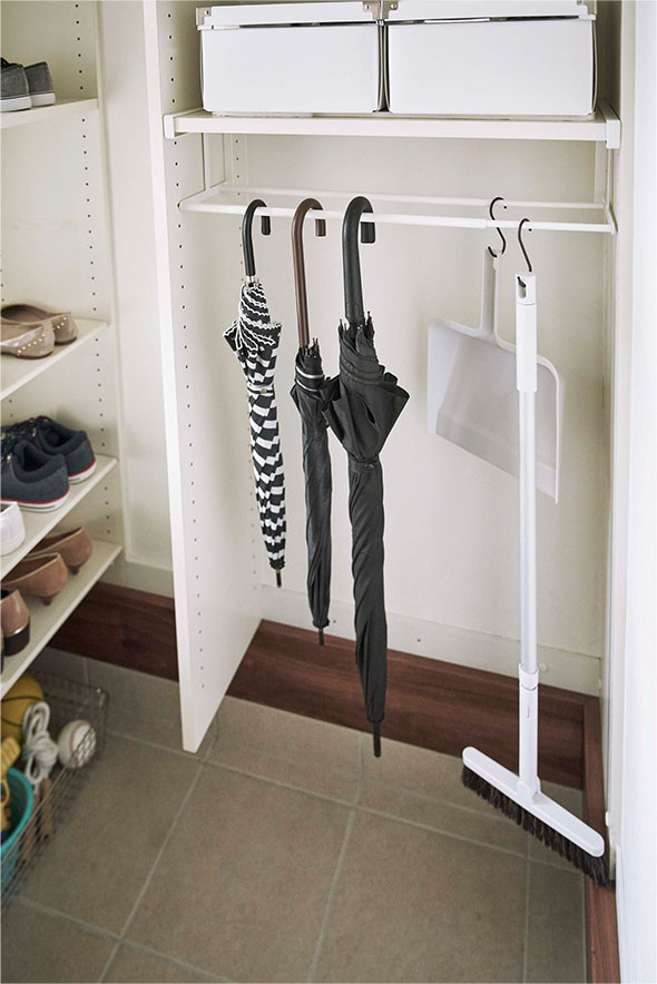 浮かせる伸縮シューズラック タワー ホワイト