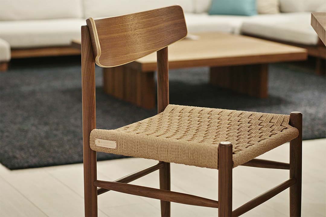 COR4 チェア ウォールナット