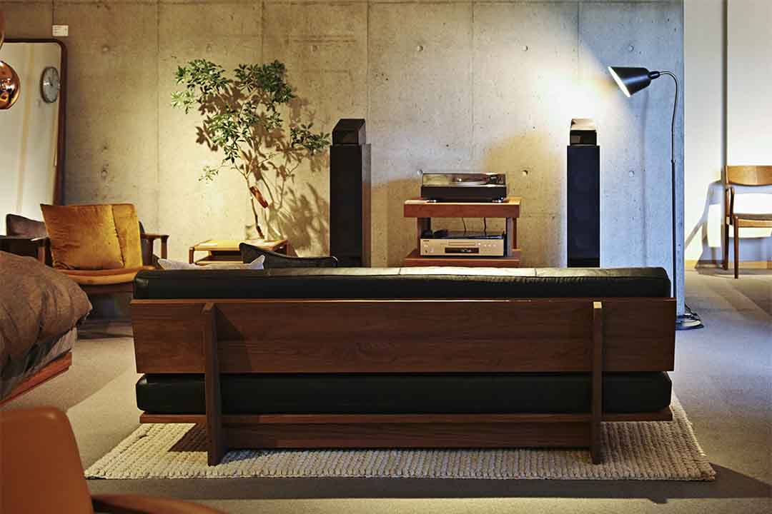 モアレス ソファ 3シーター W180(脚カラー:ウォールナット) RANK8 PATINA(ブラック)