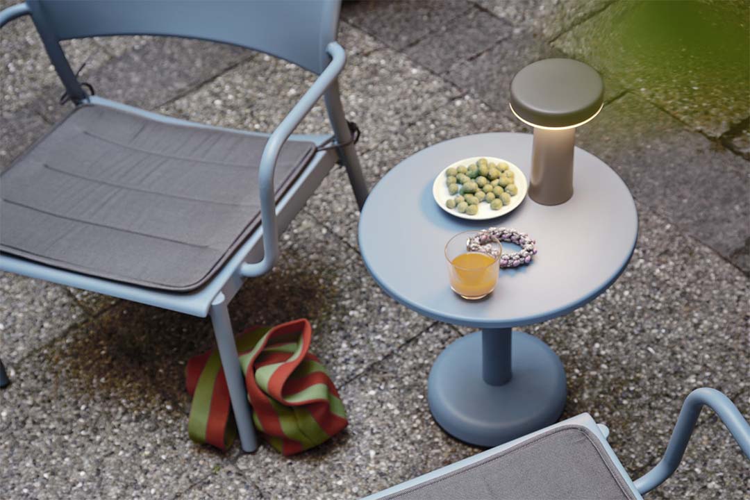 LINEAR STEEL COFFEE TABLE Φ42 ダークグリーン