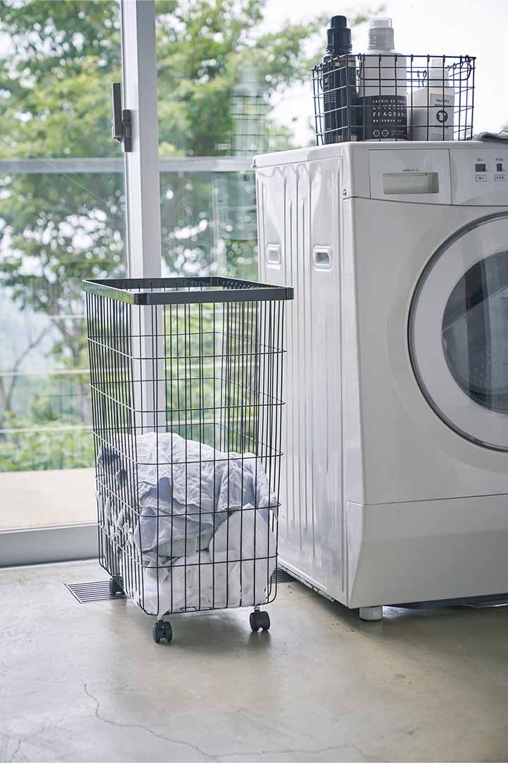 ランドリーバスケット タワー キャスター付き ホワイト
