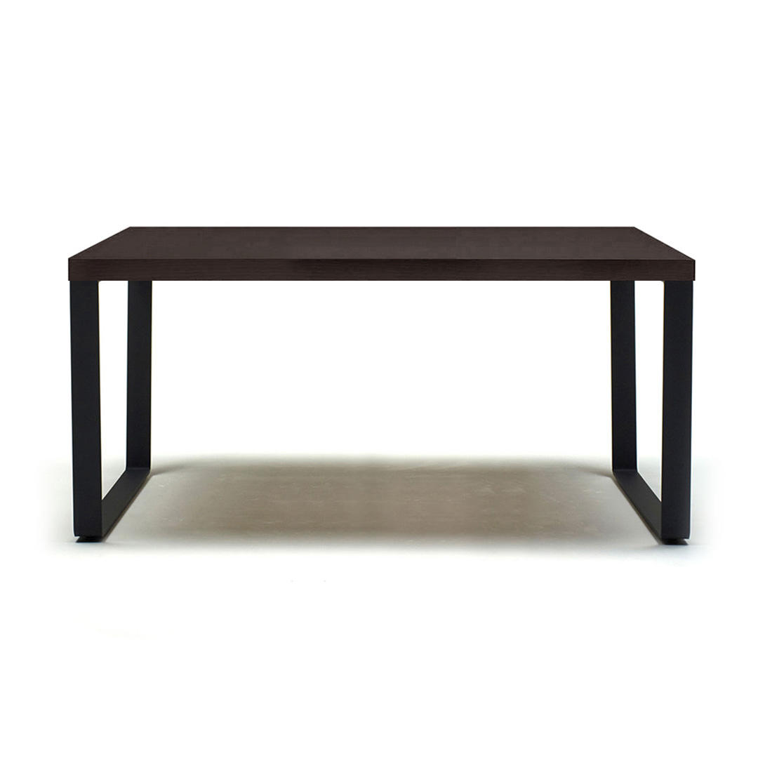 D-4（アンバーブラック）