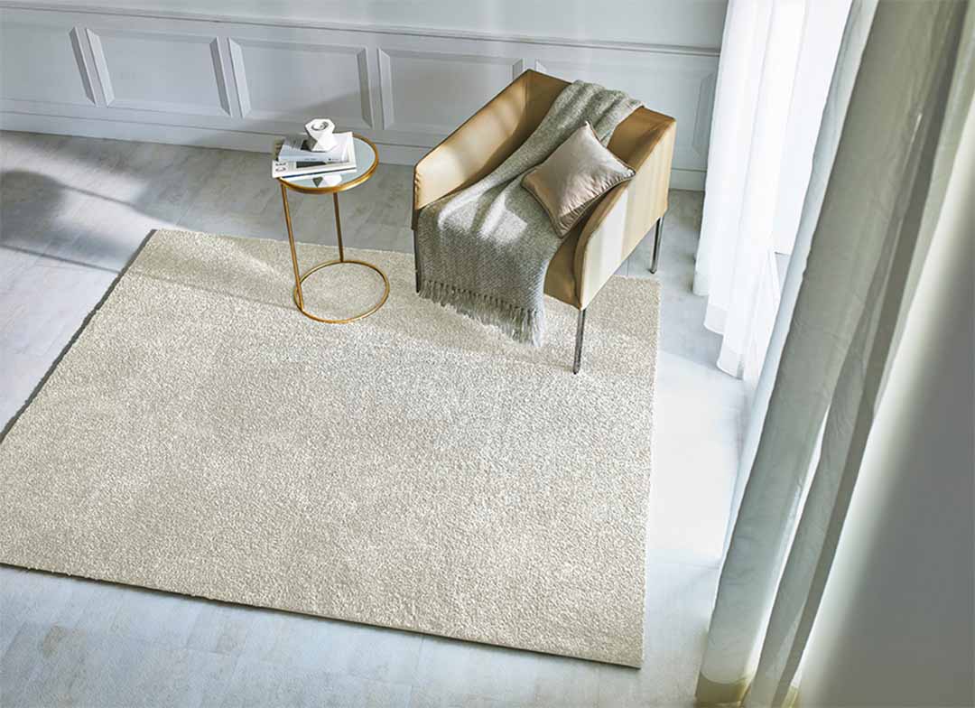 カラー：アイボリー（IV）