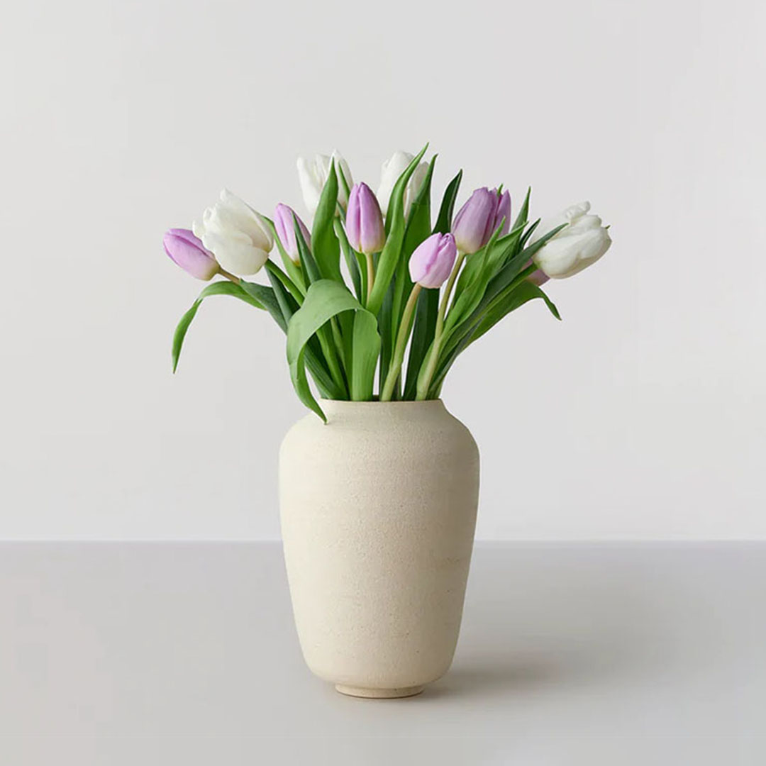 Hand turnd vase No.59/Classic Vanilla