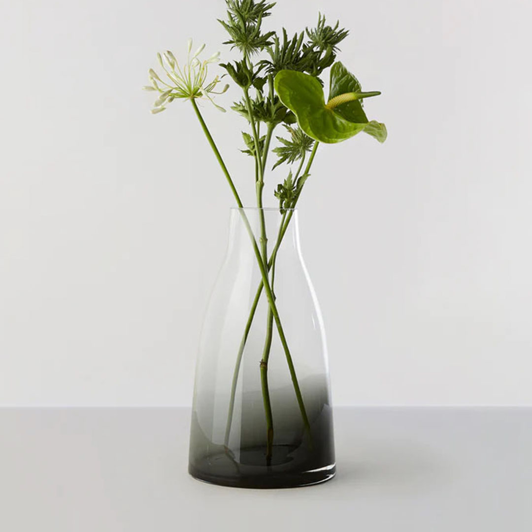Flower vase No.3 Smoked grey
