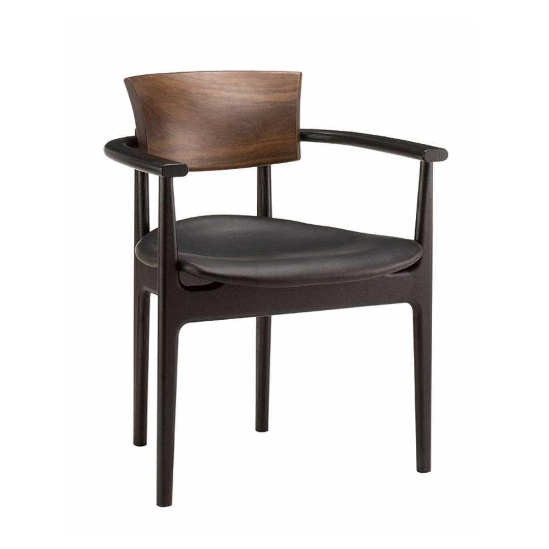 シックアームチェア