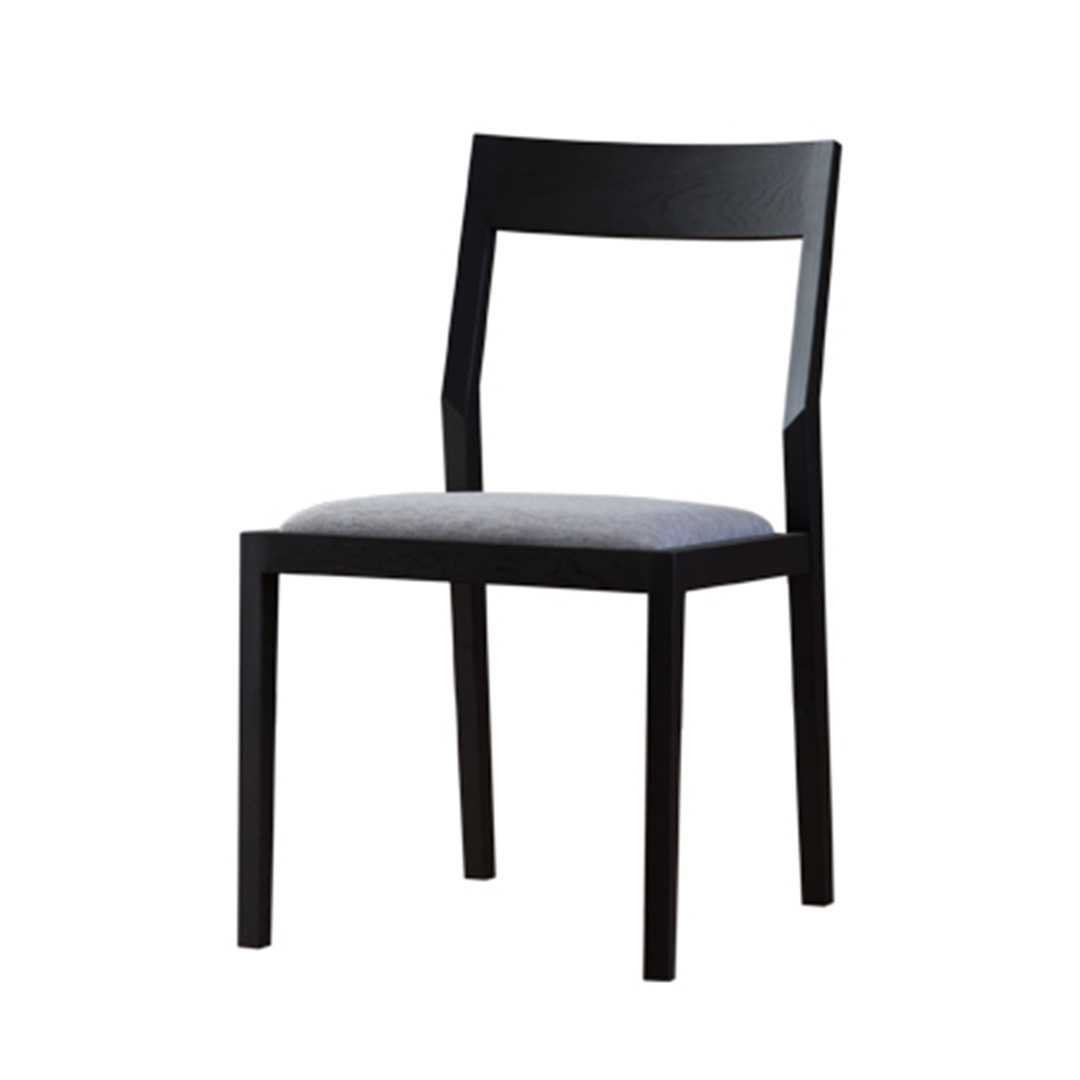 キールチェア（脚カラー：ブラック）